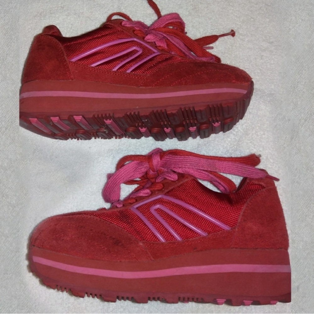 Vintage Aldo platform sneaker